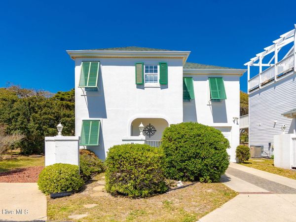 7 Bermuda Greens, Pine Knoll Shores, NC 28512