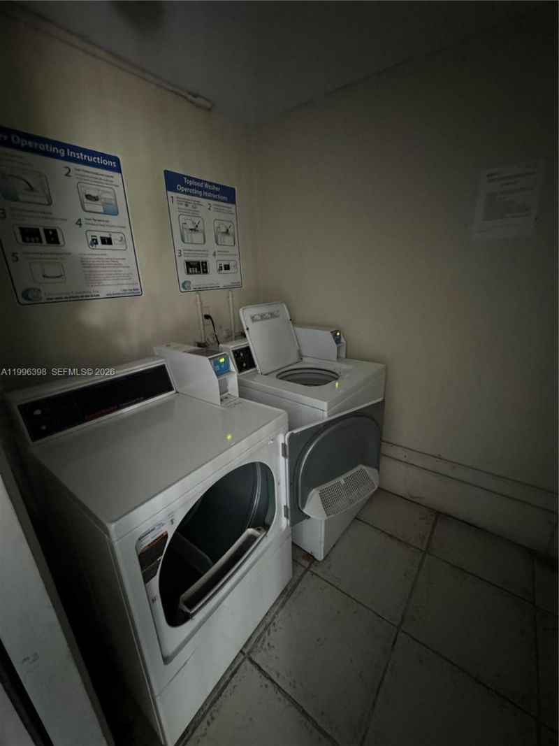 1398 NE 191st St, Unit C305, Miami, FL 33179 Photo