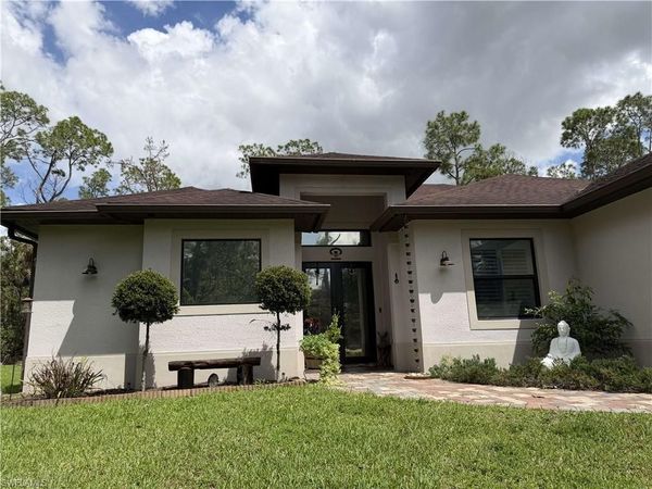 190 2nd ST SE, NAPLES, FL 34117