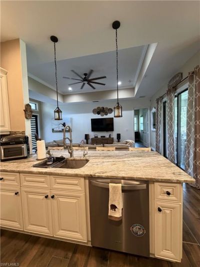 190 2nd St Se, Naples, FL 34117 Photo