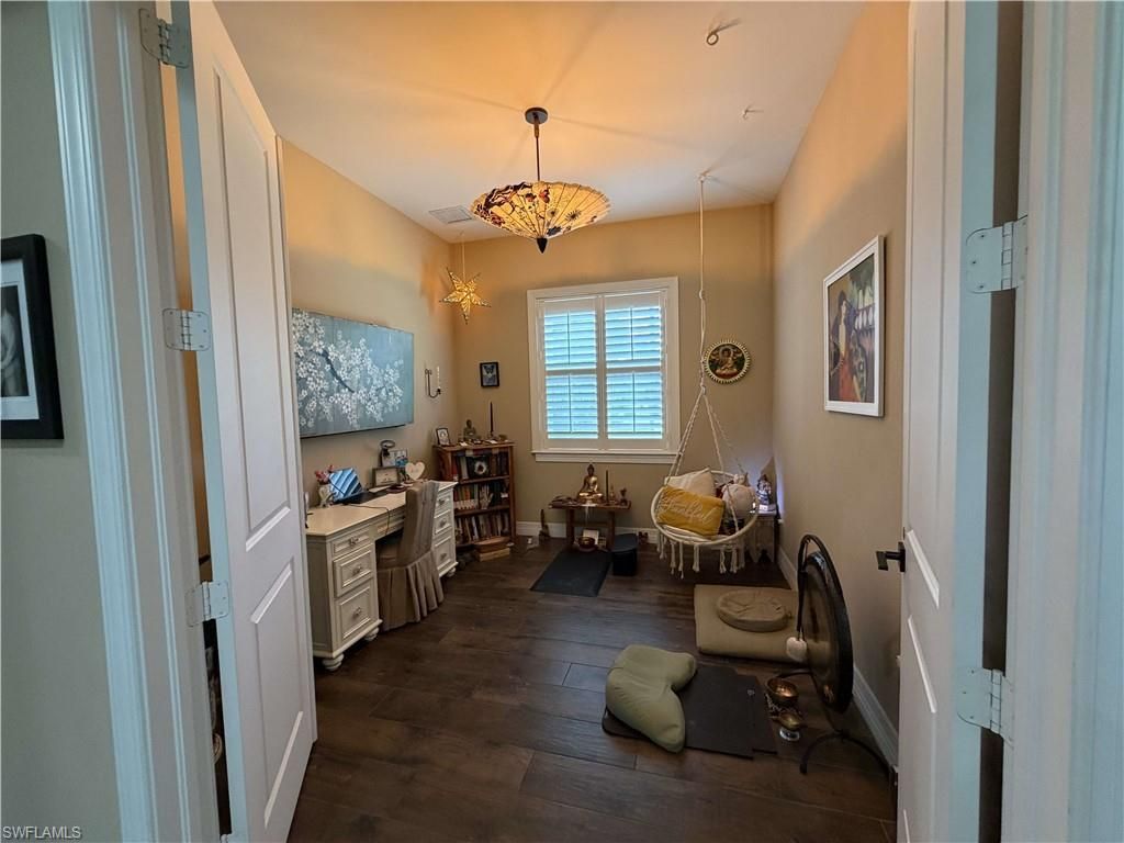 190 2nd St Se, Naples, FL 34117 Photo