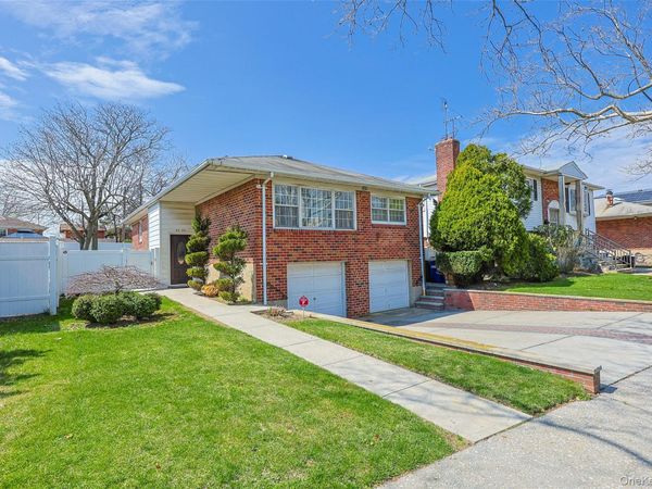 2630 Clearview Expressway , Bayside, NY 11360