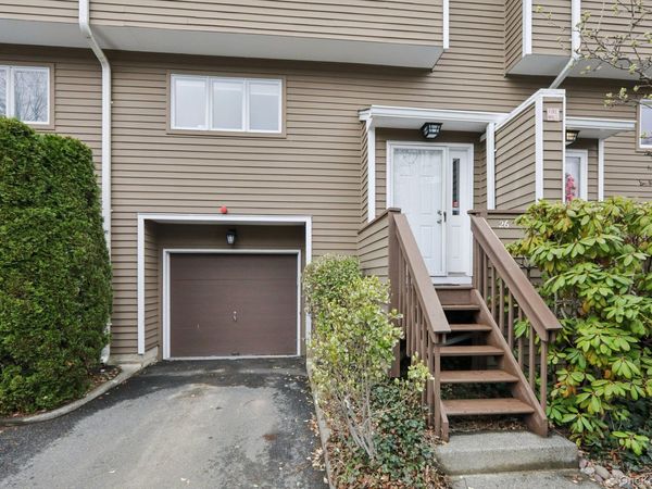 26 Village Green, Unit 26, Bardonia, NY 10954