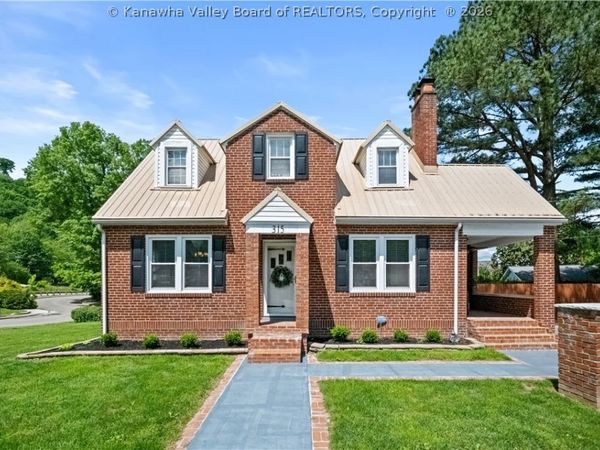 315 27th Street SE, Charleston, WV 25304