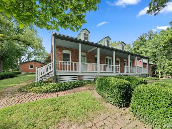 205 E 8th Street, Hermann, MO 65041