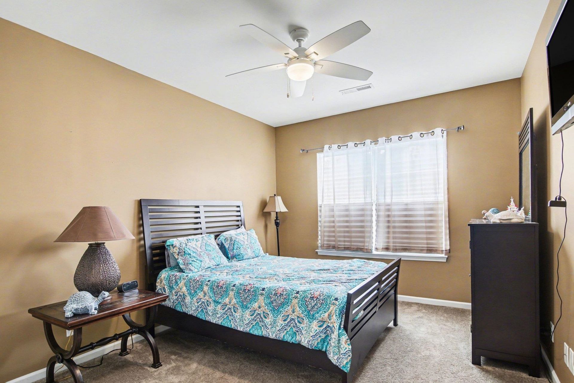 605 Queen Palm Ct.  Photo 15