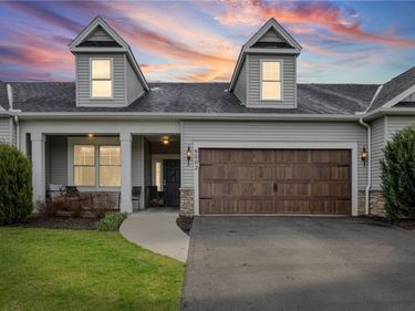 6002 Woodvine Rise , Canandaigua, NY 14424