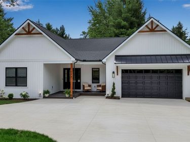 799 Casey Road , East Amherst, NY 14051