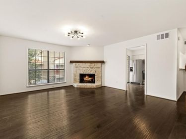 5200 Martel Avenue, Unit 18D, Dallas, TX 75206