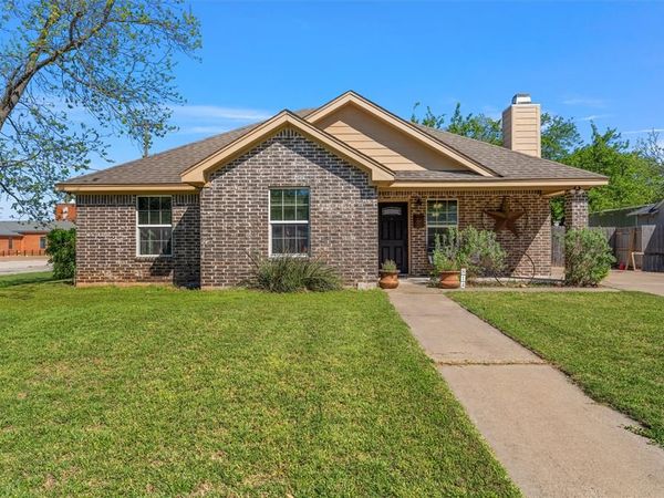 814 N Harrison Street, West, TX 76691