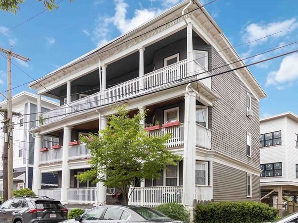 10 Beach Rd, Unit 1, Winthrop, MA 02152