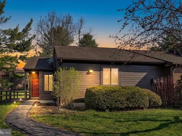 1901 VILLAGE ROAD, ORWIGSBURG, PA 17961