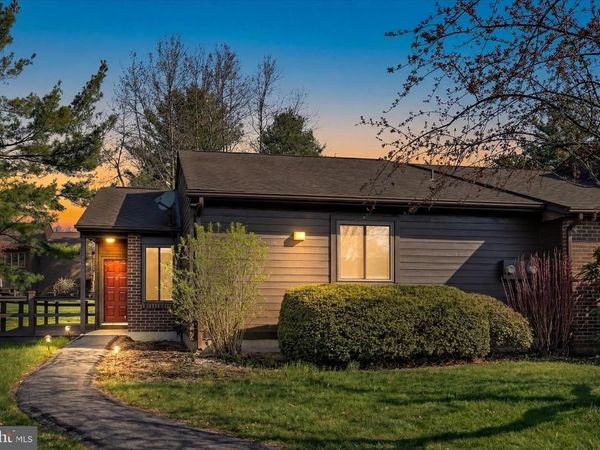 1901 VILLAGE ROAD , ORWIGSBURG, PA 17961