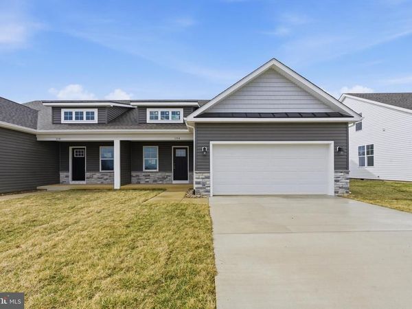 P5 BARRIER REEF DRIVE , MARTINSBURG, WV 25403