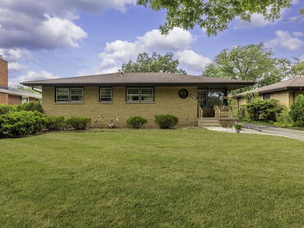 8546 Hohman Avenue, Munster, IN 46321