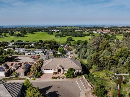 10569 Ridgecrest Dr, Jackson, CA 95642 Photo