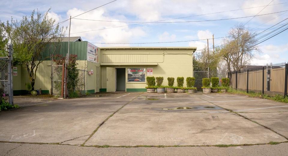 4518 Martin Luther King Jr Blvd, Sacramento, CA 95820 Photo