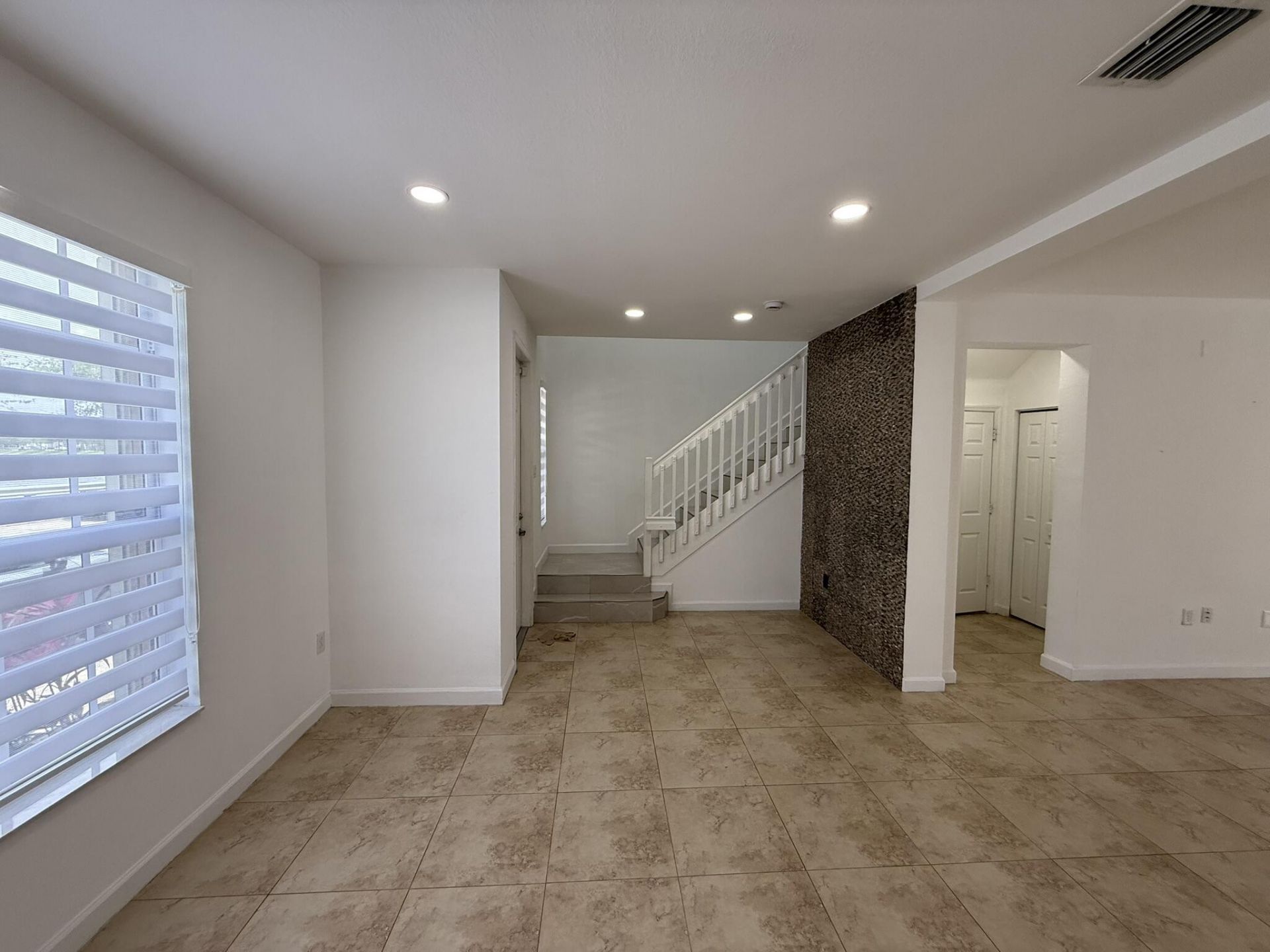 17042 SW 95th Terrace, Miami, FL 33196 Photo