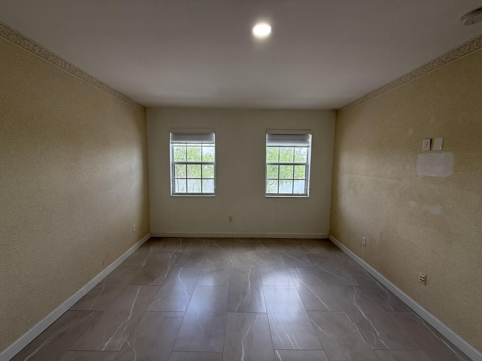 17042 SW 95th Terrace, Miami, FL 33196 Photo