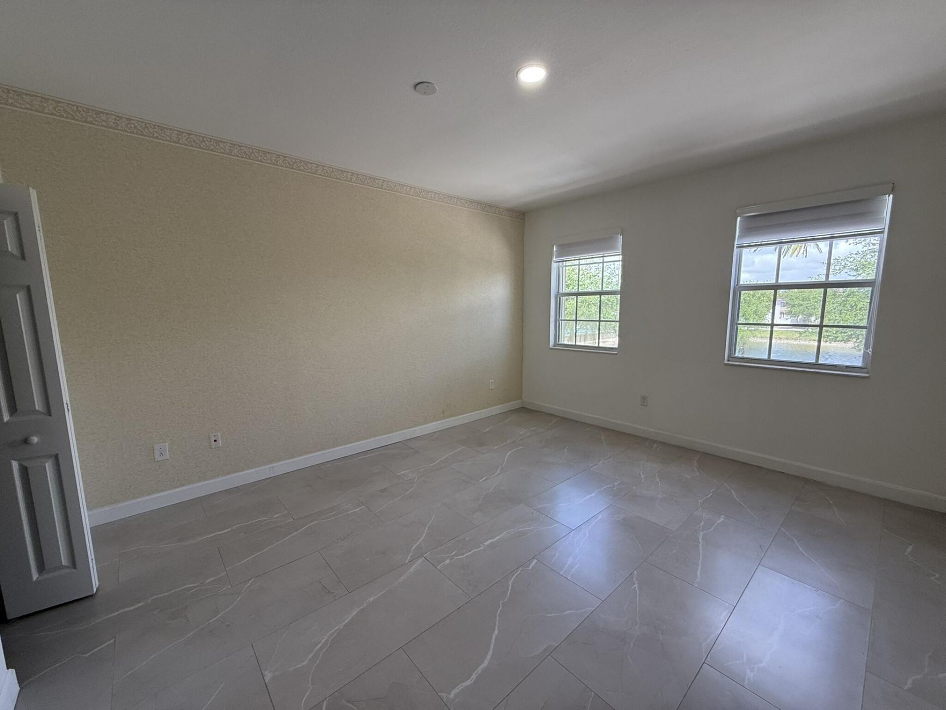 17042 SW 95th Terrace, Miami, FL 33196 Photo