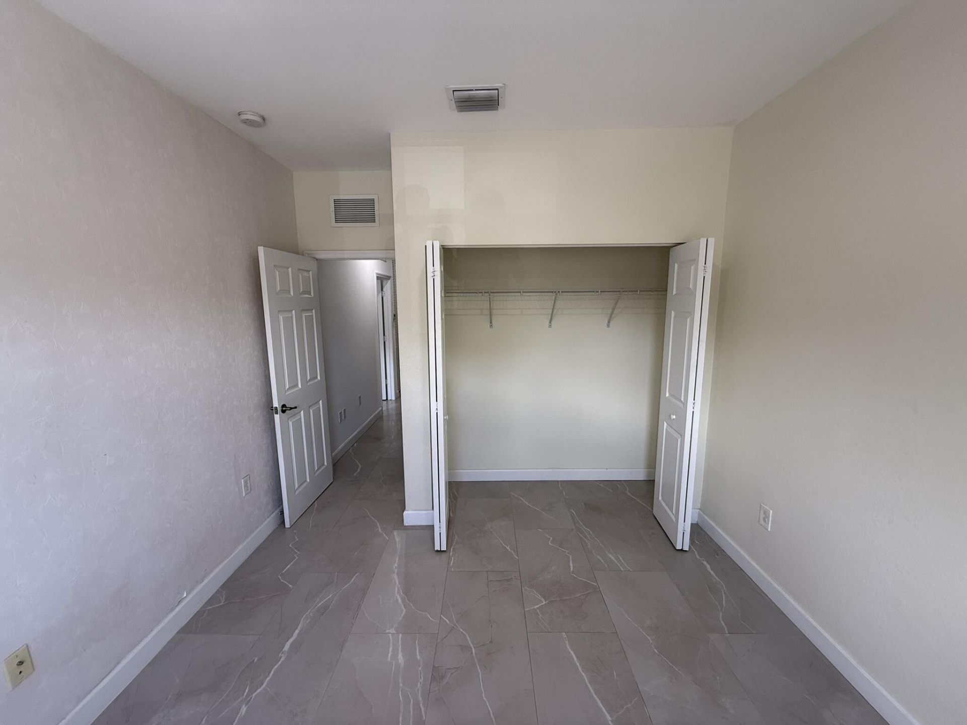 17042 SW 95th Terrace, Miami, FL 33196 Photo