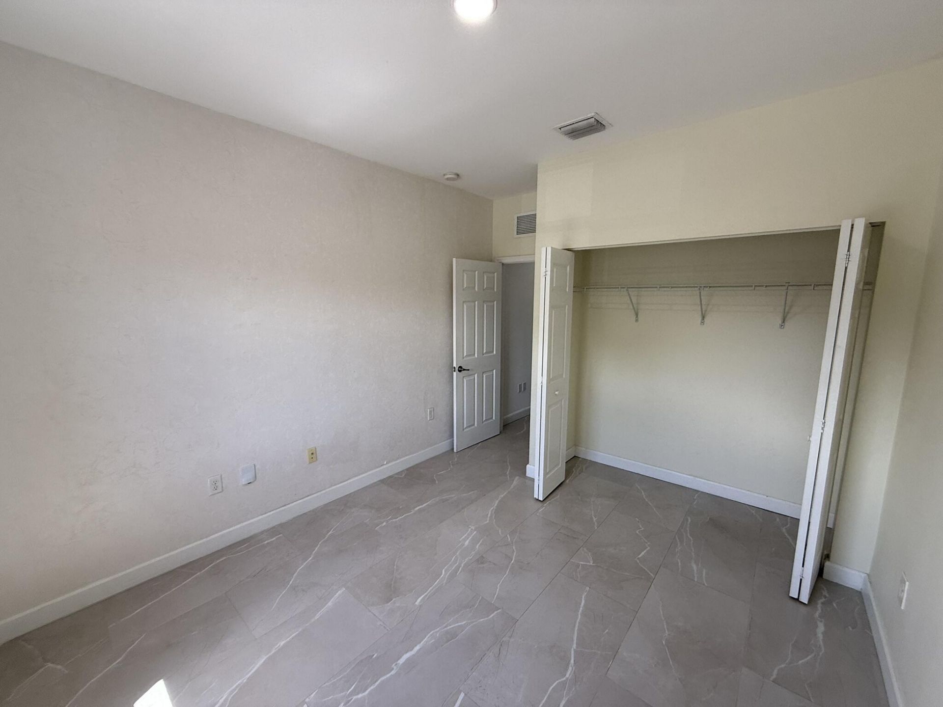 17042 SW 95th Terrace, Miami, FL 33196 Photo