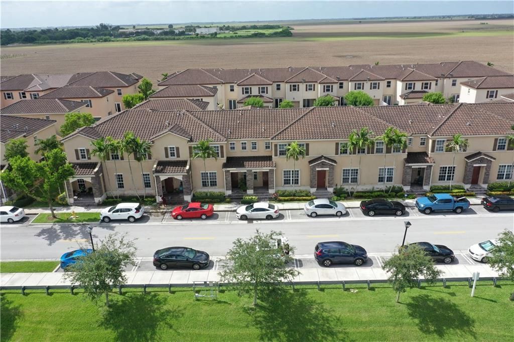 17042 SW 95th Terrace, Miami, FL 33196 Photo