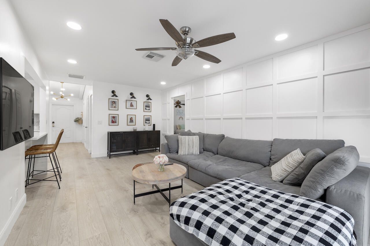 1145 Hickory Trail, Wellington, FL 33414 Photo