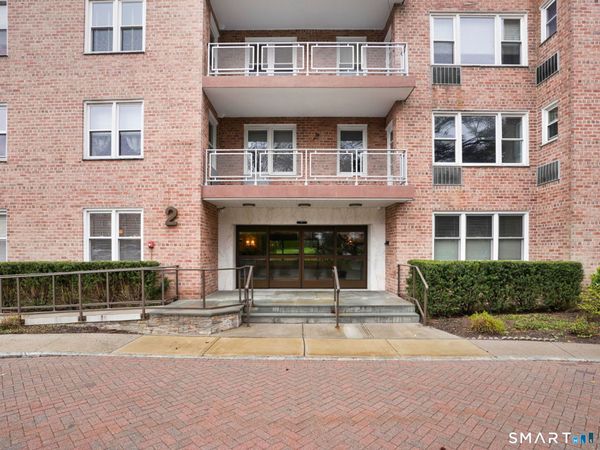 2 Putnam, Unit 1A, Greenwich, CT 06830