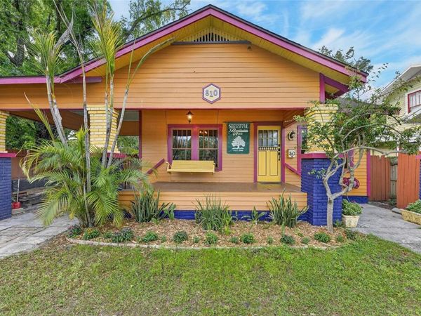 810 W RIVER HEIGHTS AVENUE , TAMPA, FL 33603