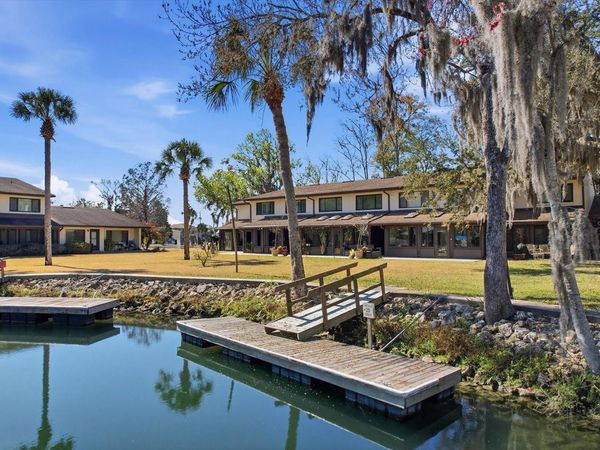 1637 SE PARADISE CIRCLE , Unit 204, CRYSTAL RIVER, FL 34429