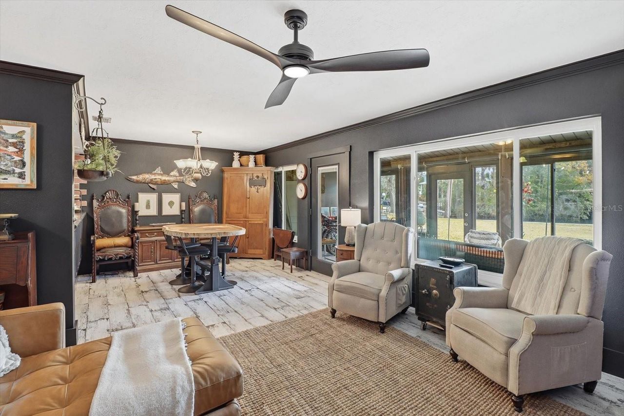 1637 SE Paradise Circle , Unit 204, Crystal River, FL 34429 Photo