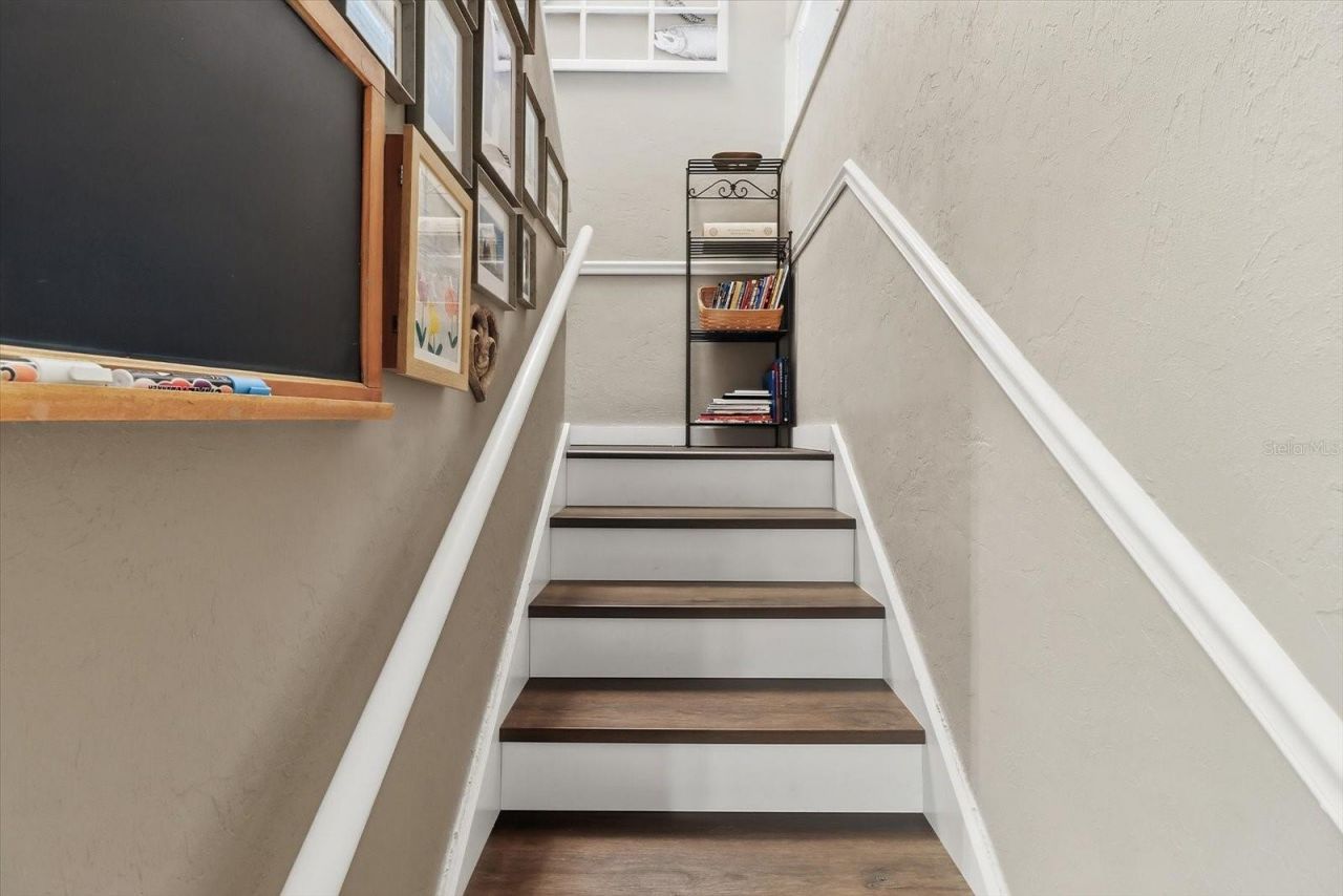 1637 SE Paradise Circle , Unit 204, Crystal River, FL 34429 Photo