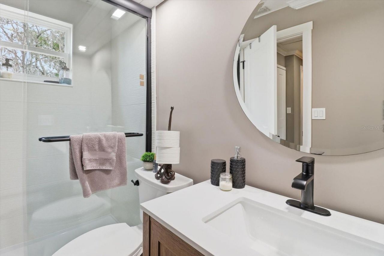 1637 SE Paradise Circle , Unit 204, Crystal River, FL 34429 Photo