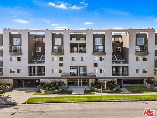 1617 S Beverly Glen Boulevard, Unit 204, Los Angeles, CA 90024