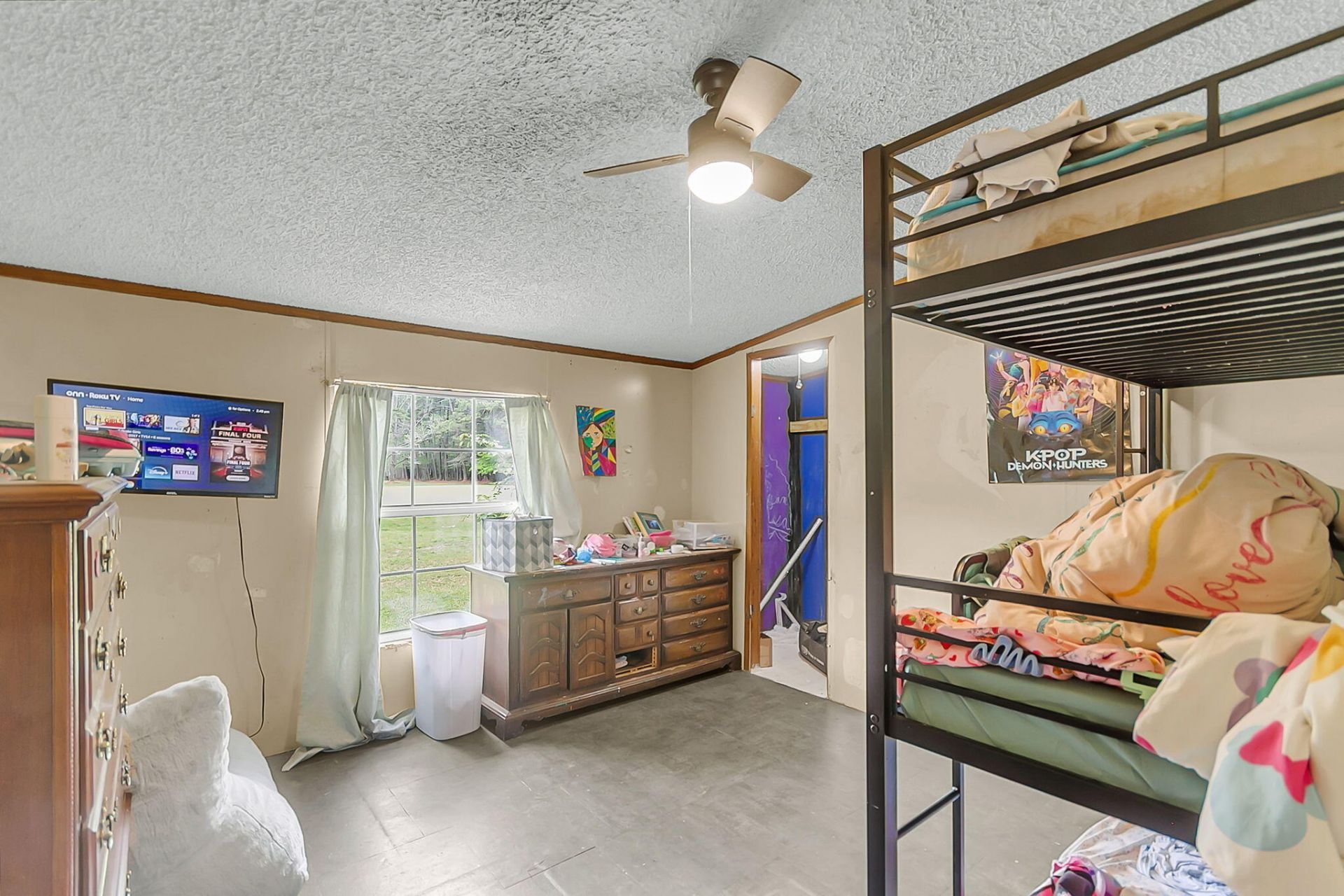 147 Saint Michaels Place Photo 12