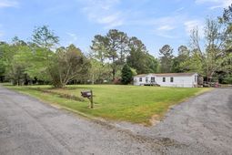 147 Saint Michaels Place photo 4