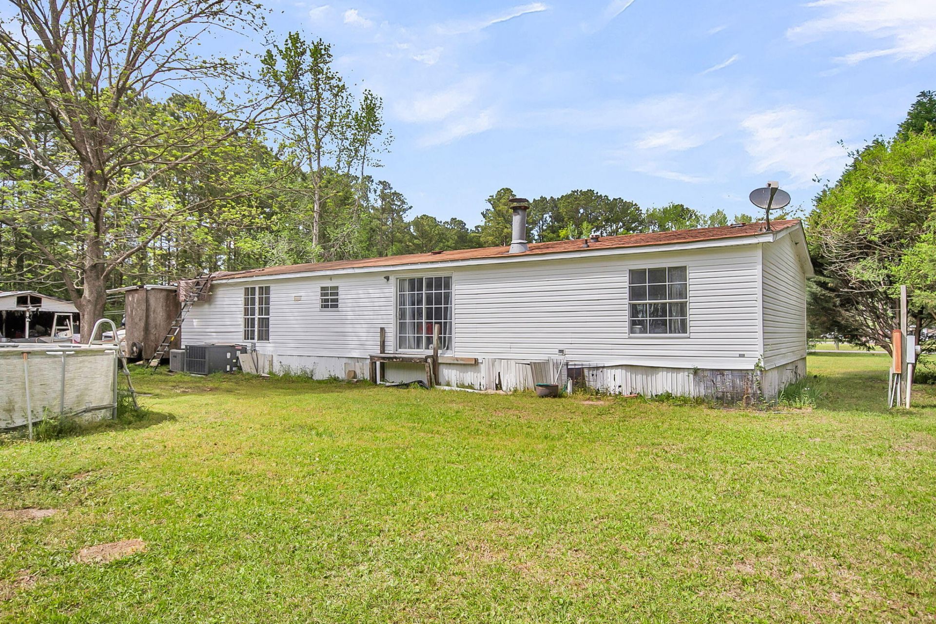 147 Saint Michaels Place Photo 5