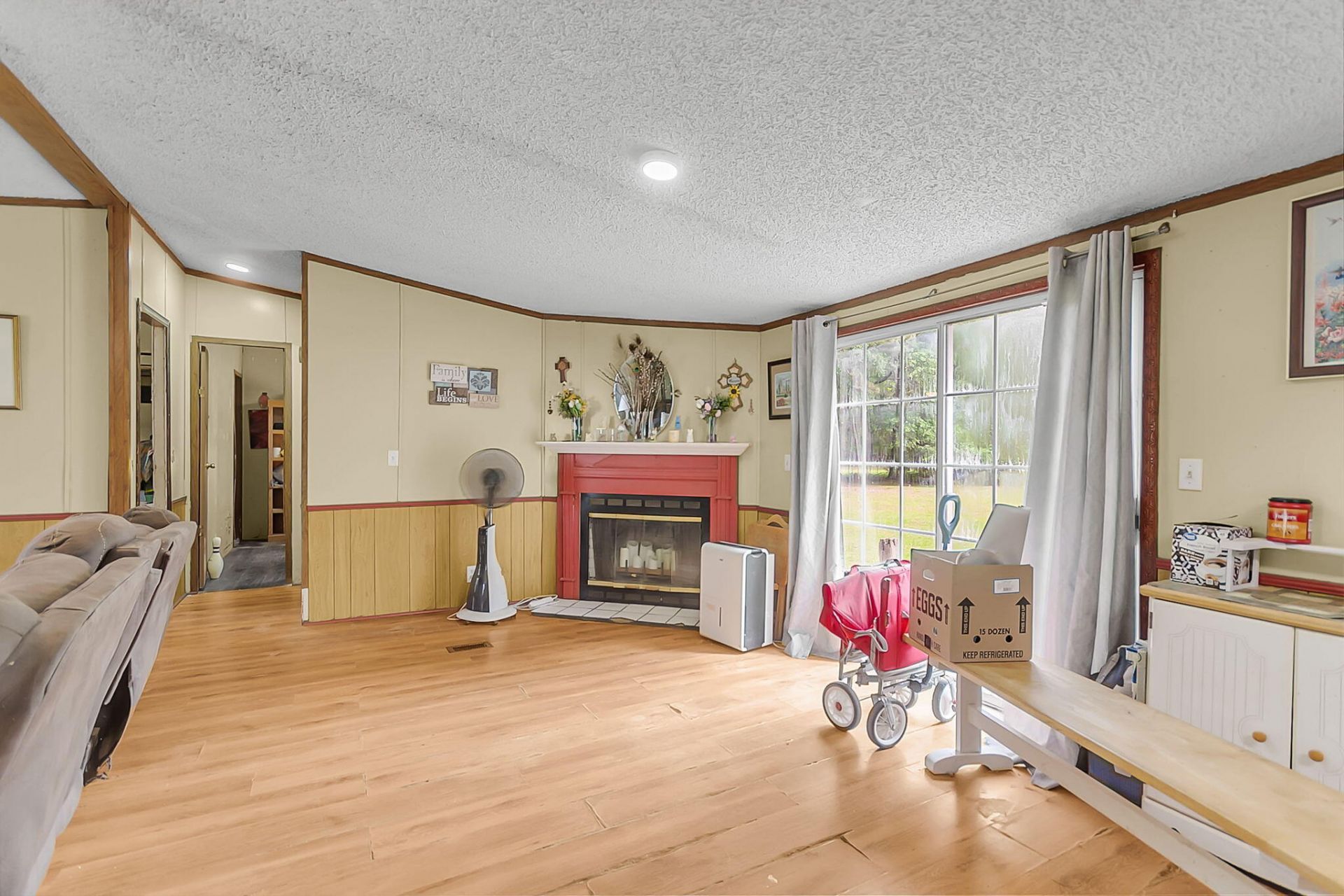 147 Saint Michaels Place Photo 8