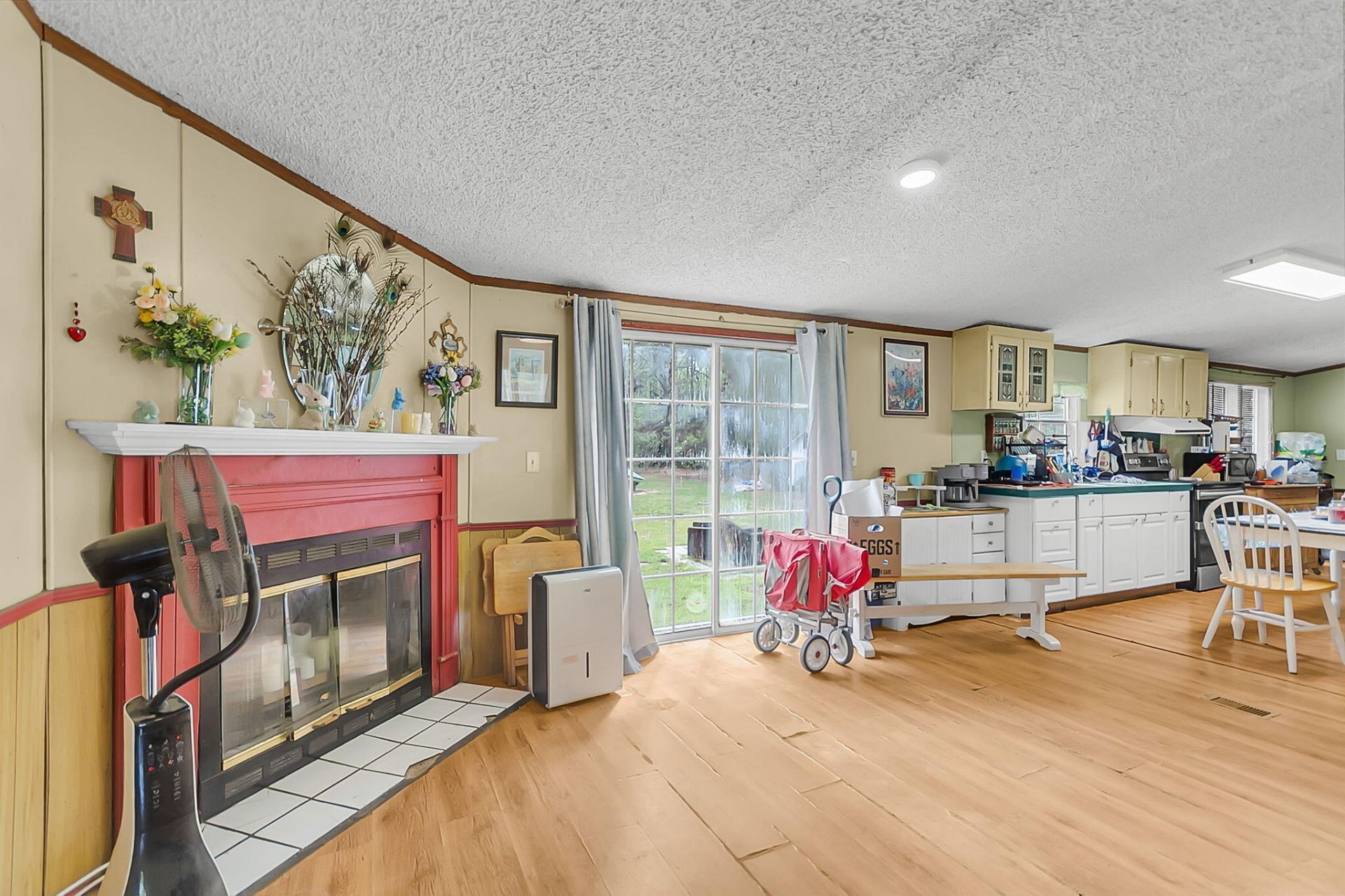 147 Saint Michaels Place Photo 9