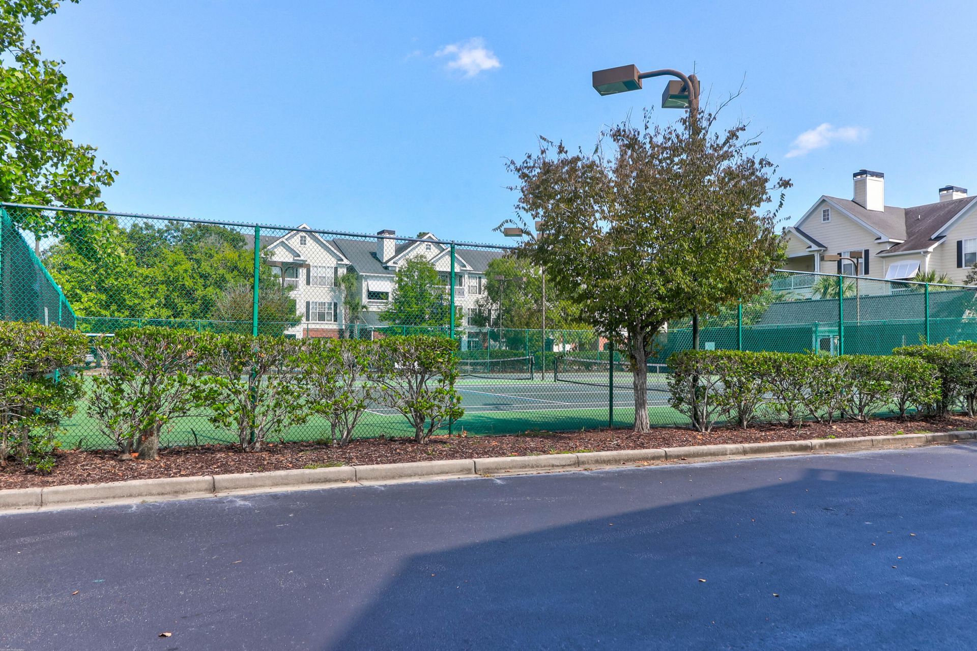 45 Sycamore Avenue Photo 34