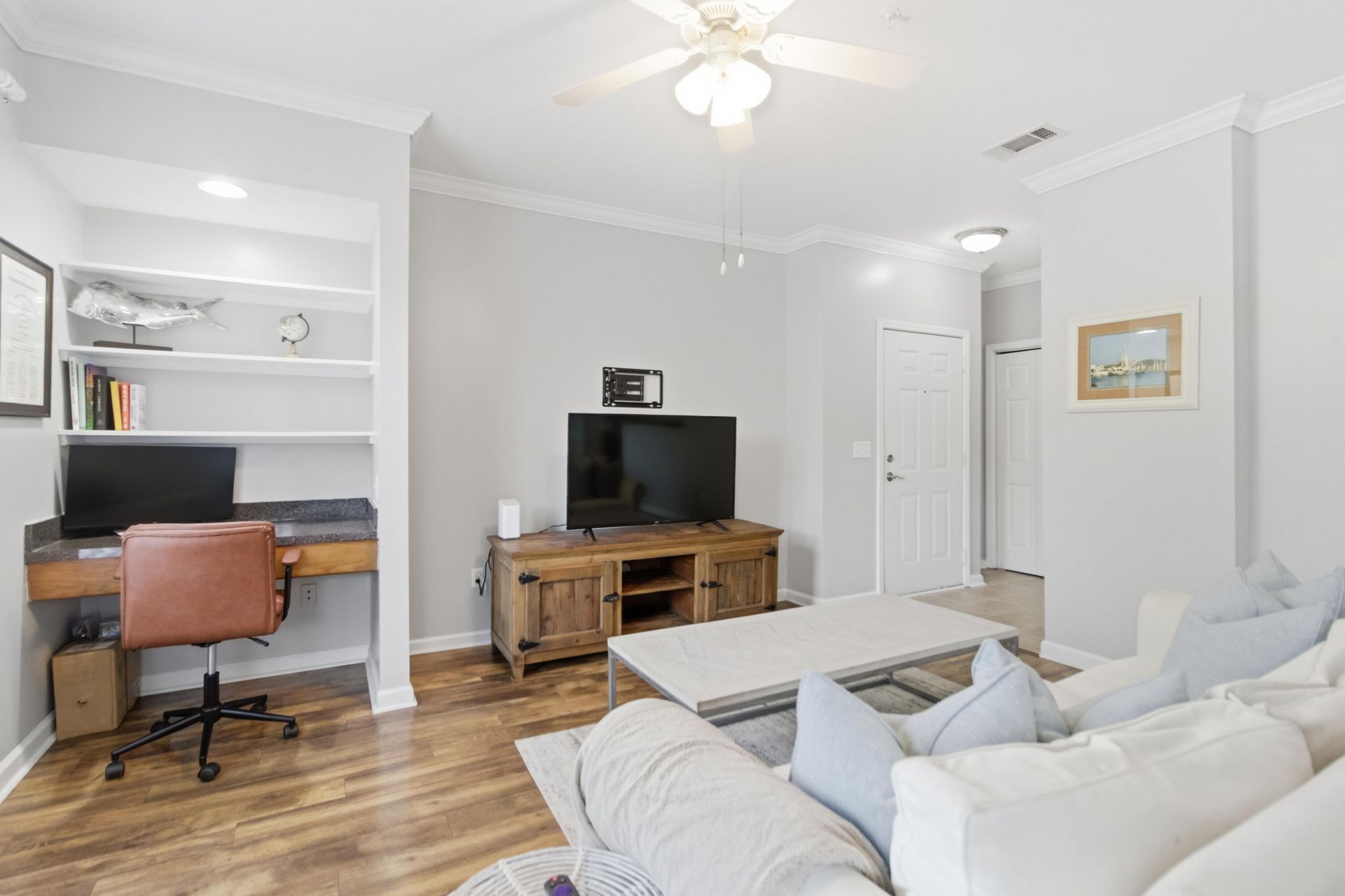 45 Sycamore Avenue Photo 6