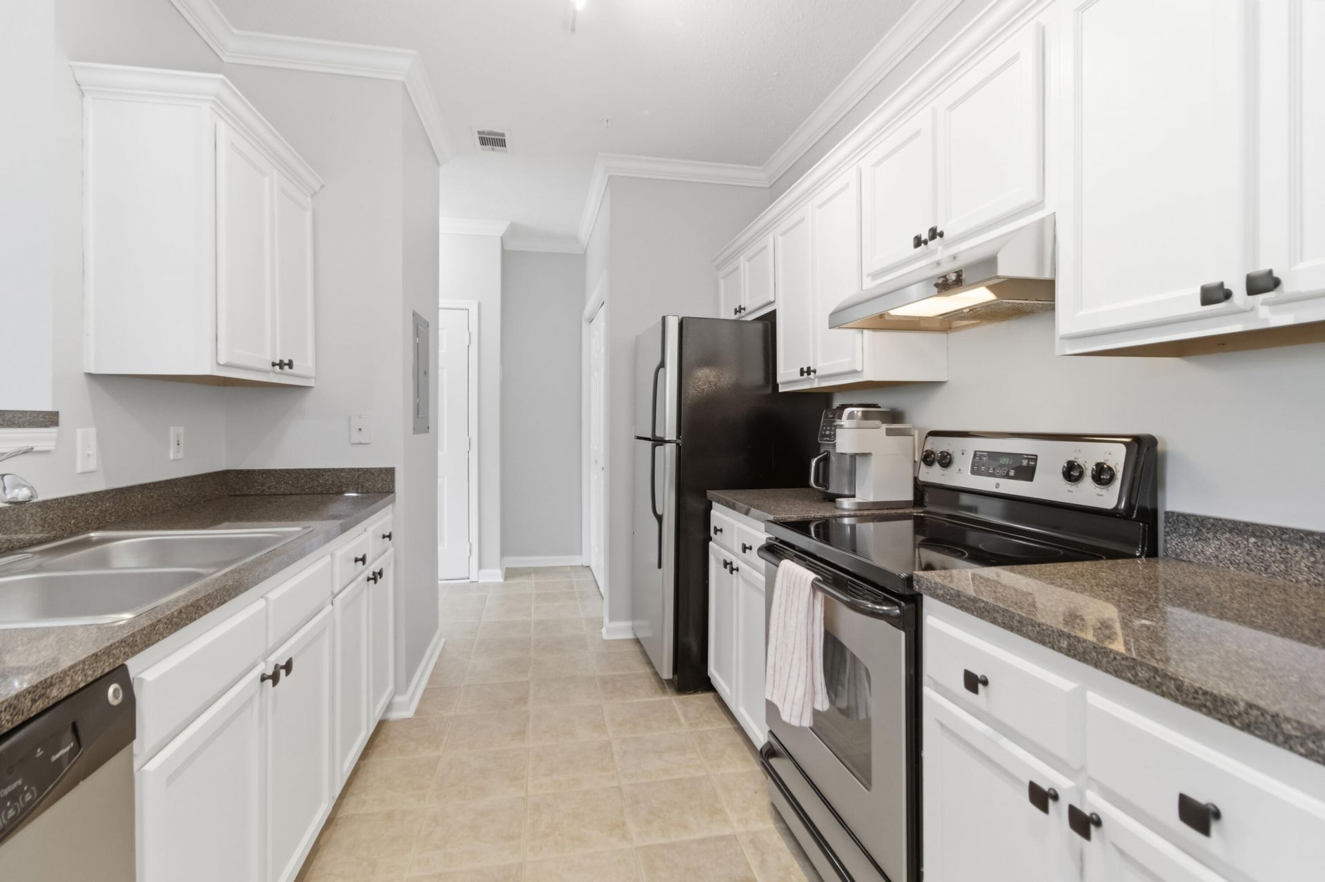 45 Sycamore Avenue Photo 9