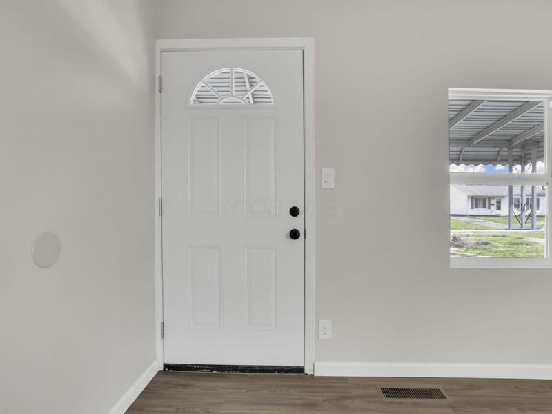 2737 Gibson Drive, Columbus, OH 43207 Photo 8