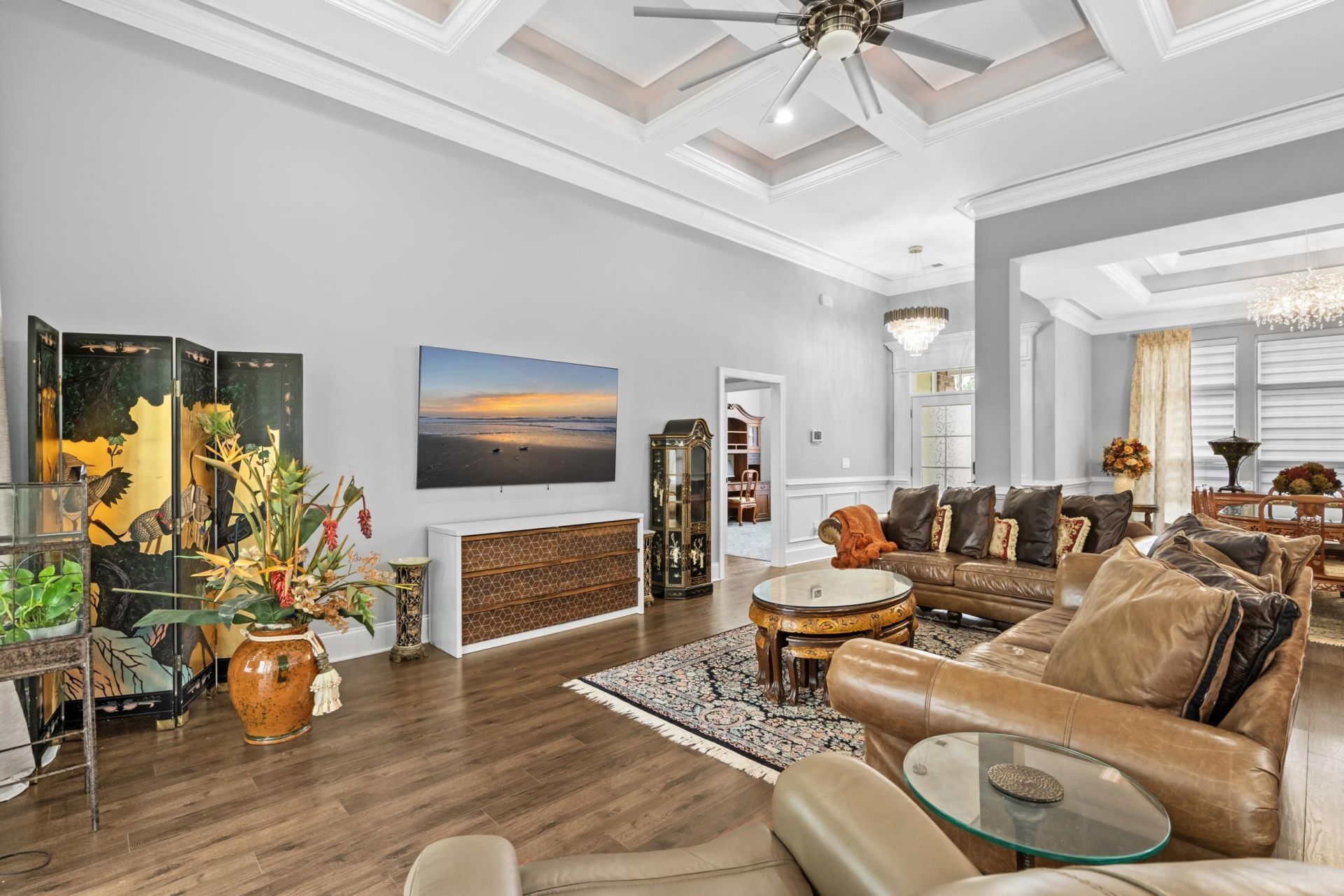 2851 Mcleod Ln.  Photo 13