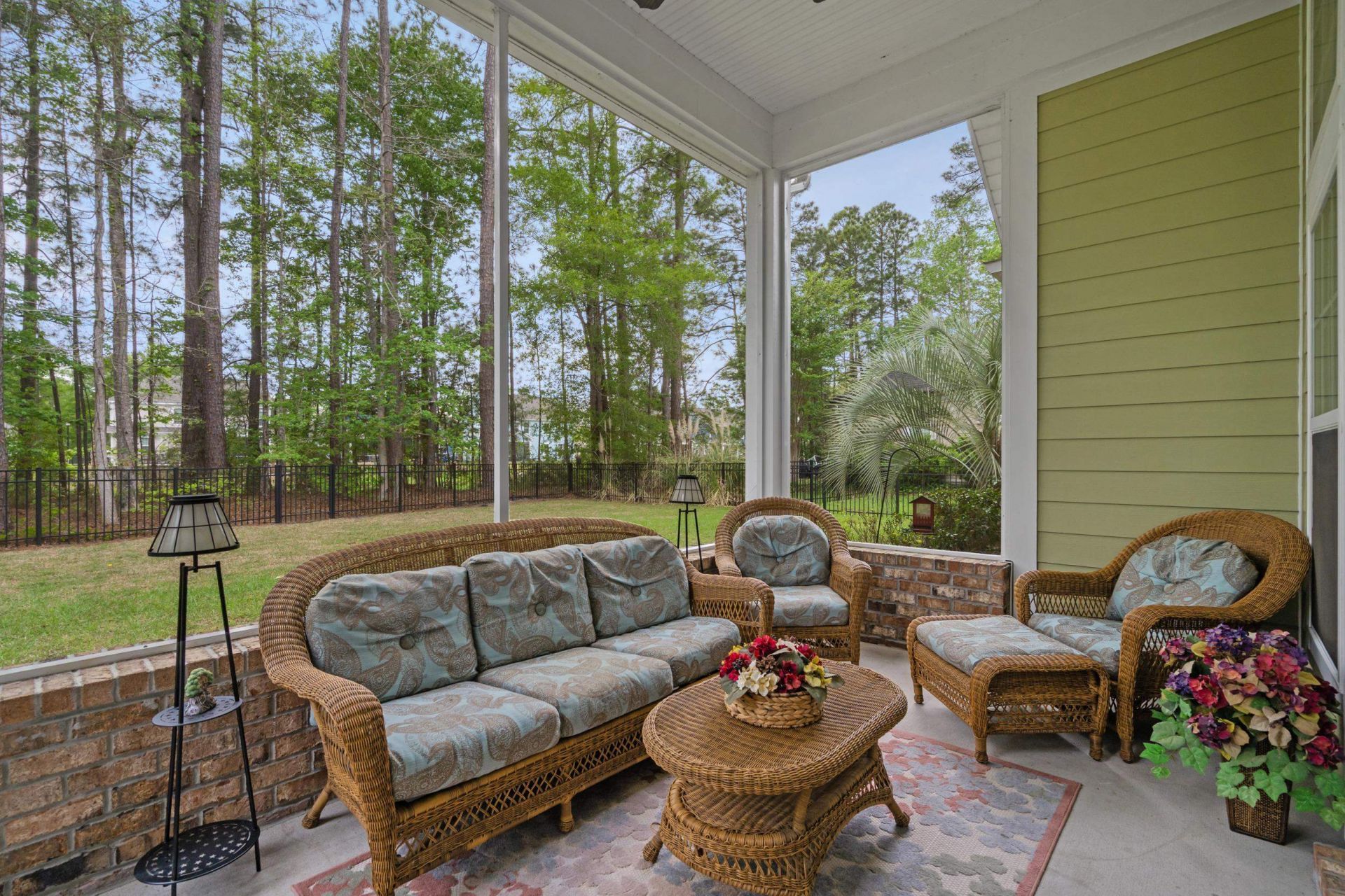 2851 Mcleod Ln.  Photo 24