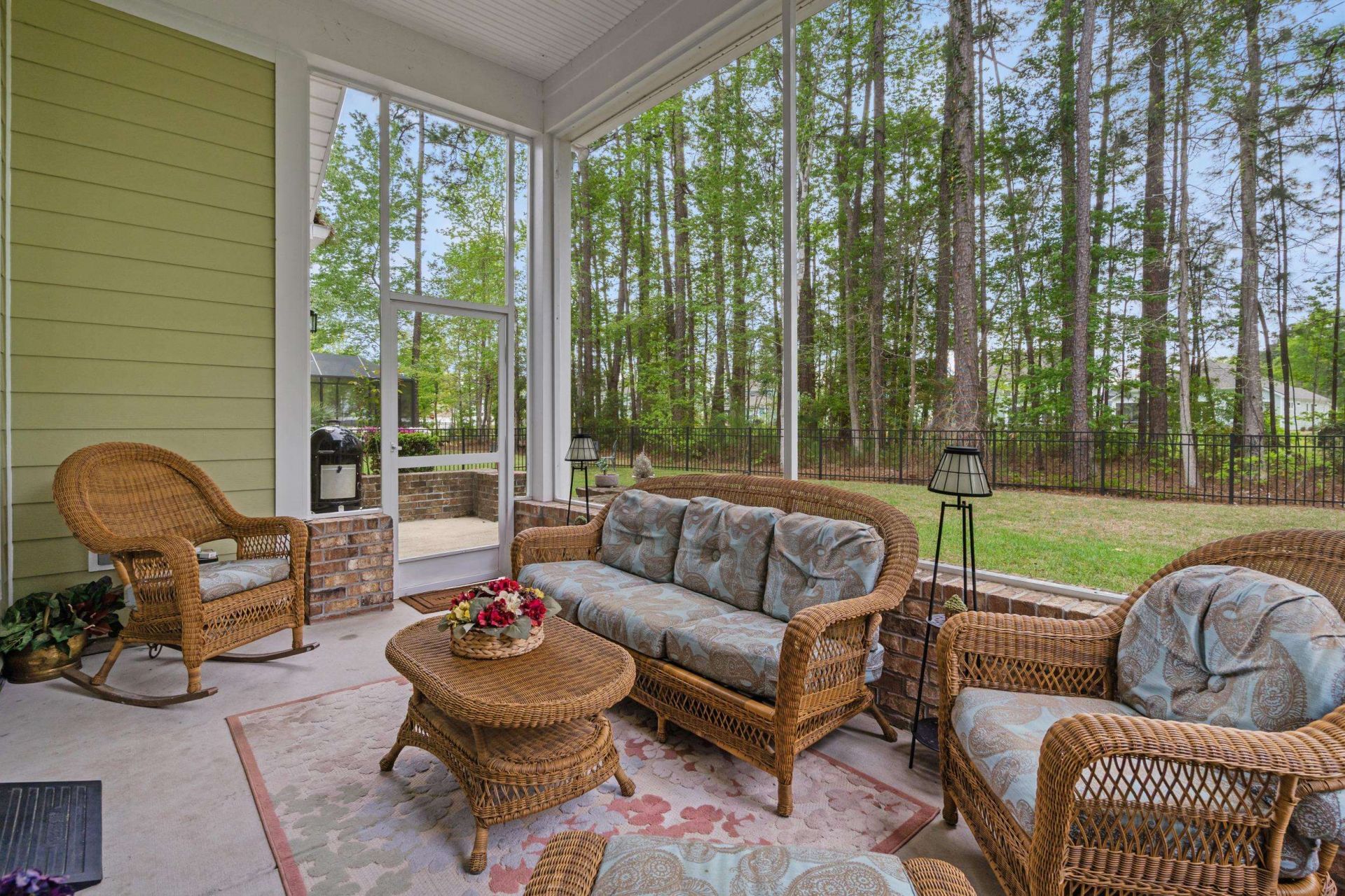 2851 Mcleod Ln.  Photo 25