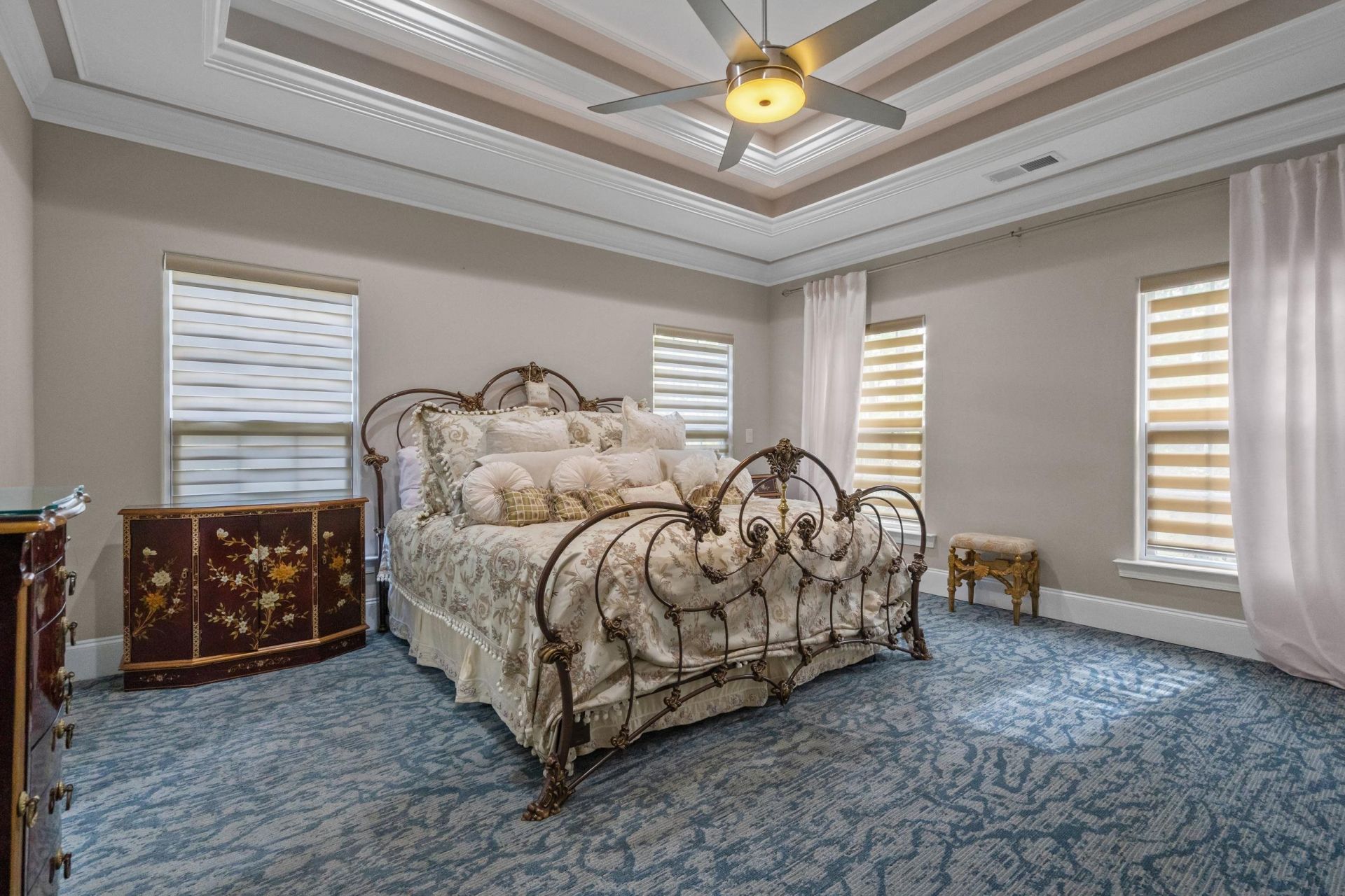 2851 Mcleod Ln.  Photo 31