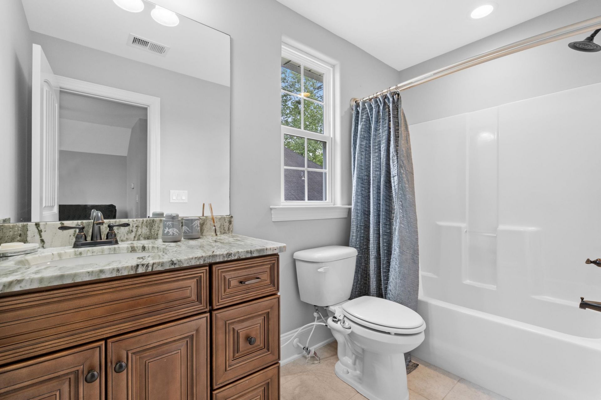 2851 Mcleod Ln.  Photo 43