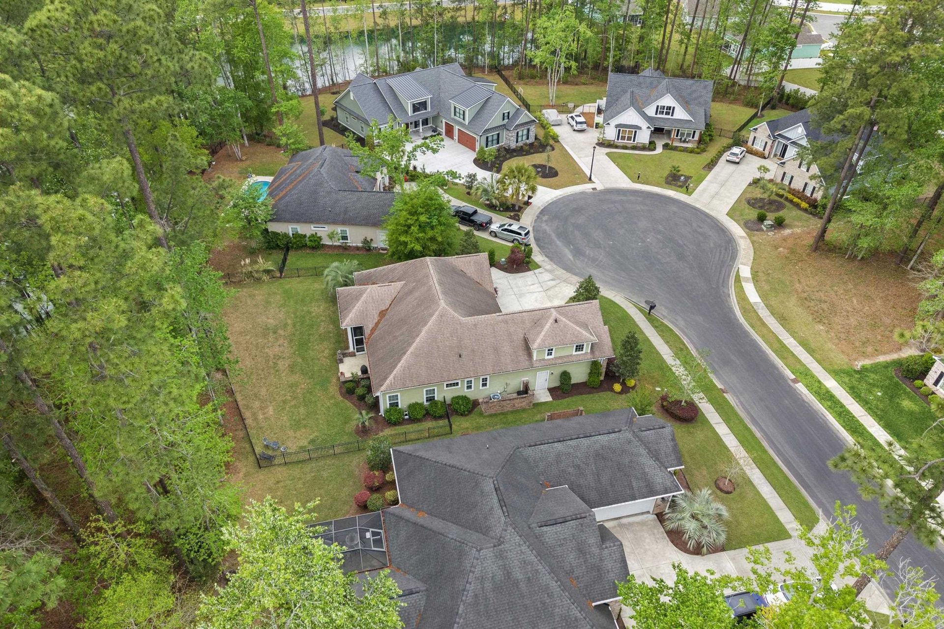 2851 Mcleod Ln.  Photo 5